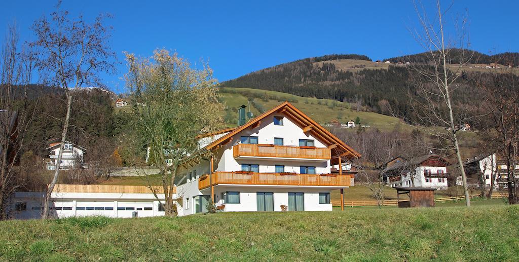 Stiflerhof Apartment Falzes Exterior photo