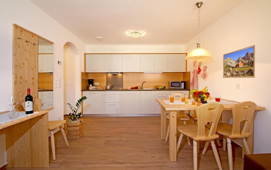 Stiflerhof Apartment Falzes Room photo
