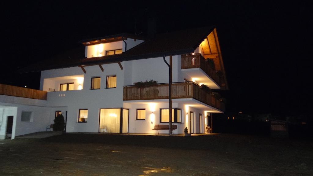 Stiflerhof Apartment Falzes Exterior photo