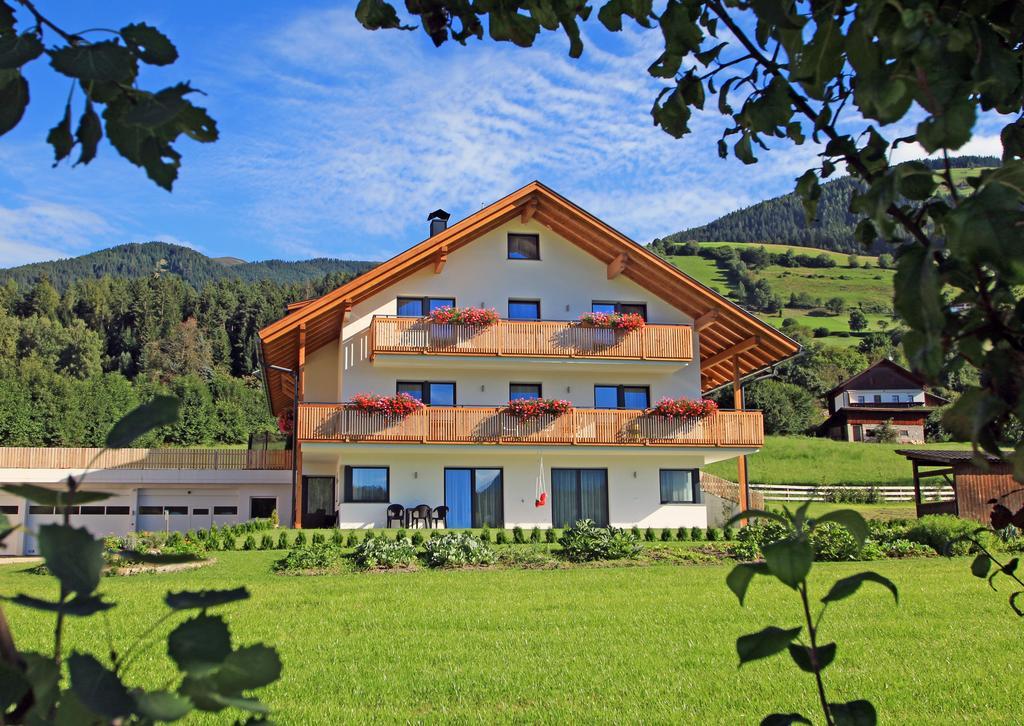 Stiflerhof Apartment Falzes Exterior photo